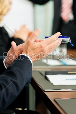 Applause for a presentation in meeting