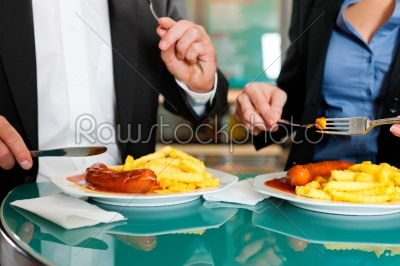 Couple with snack for lunch
