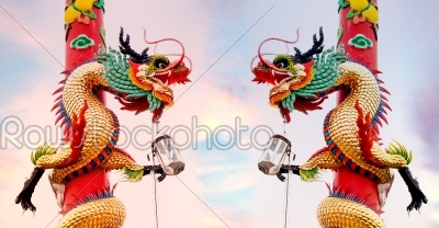 duo dragons at lantern poles