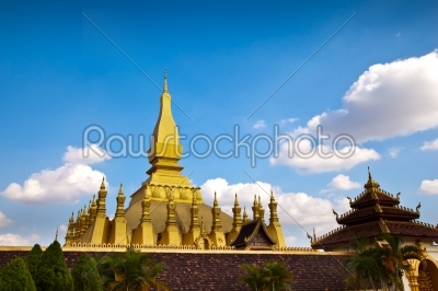 Golden Pagoda at Wat Poechai Loa