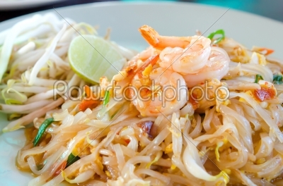noodles with shrimp