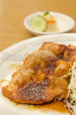 sauteed pork with ginger 