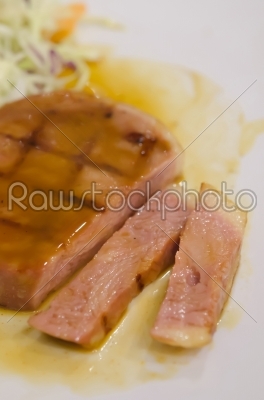 sliced ham