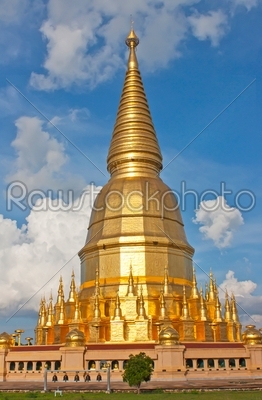 Wat Phra Bat Huai Tom.