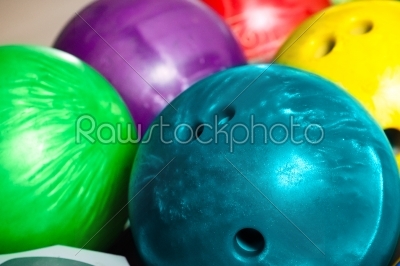 Bowling balls in ten pin or bowling alley