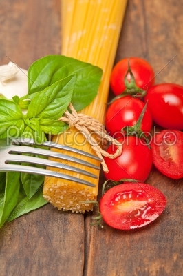 Italian spaghetti pasta tomato and basil
