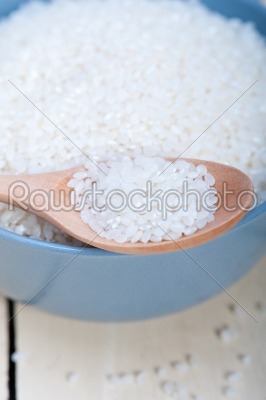 raw white rice 