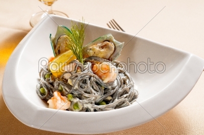 seafood black spaghetti