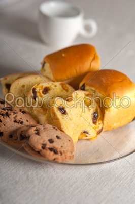 _select_ion of sweet bread and cookies
