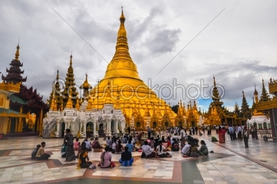 Shwedagon Pagoda, Yangon, Myanmar.