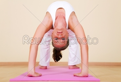 Yoga - Urdhva Dhanurasana