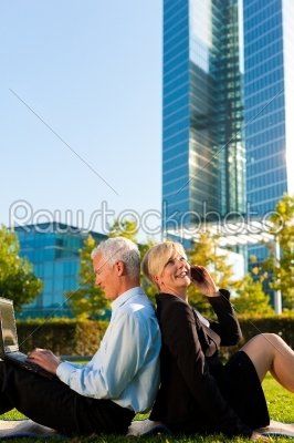 stock photo: business people working outdoors-Raw Stock Photo ID: 43039