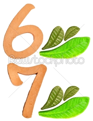 0 9 8 7 6 5 4 3 2 1 numeric and leaves made from clay in pottery