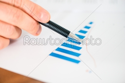 Business - Businessman working with _char_t and diagram