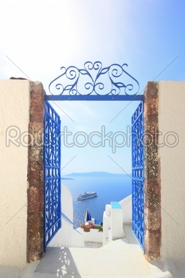 Gate to the sea
