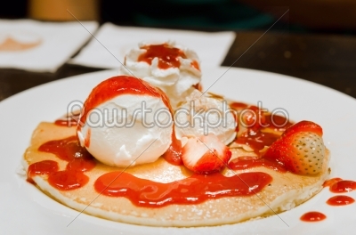 pancakes strawberry