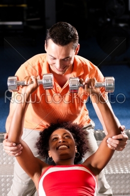 Personal Trainer in gym
