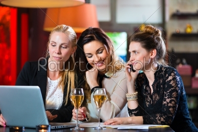 stock photo: business colleagues working with documents in cafe-Raw Stock Photo ID: 48809