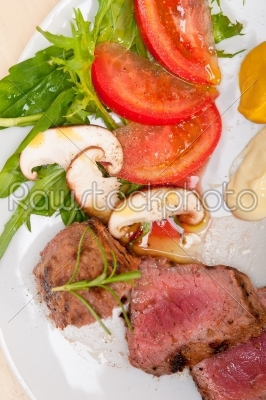 beef filet mignon grilled with vegetables