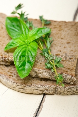 bread basil and thyme
