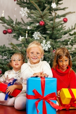 Christmas - Children with presents