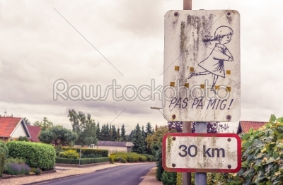 Danish sign with playing kids