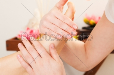 Feet Massage in spa
