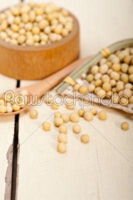 organic soya beans 