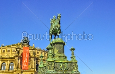 Semper Opera Statue in Dresden